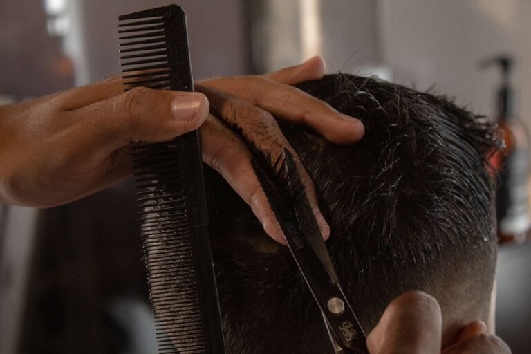 Get expert gents hairdressing and men’s haircuts in central Bristol